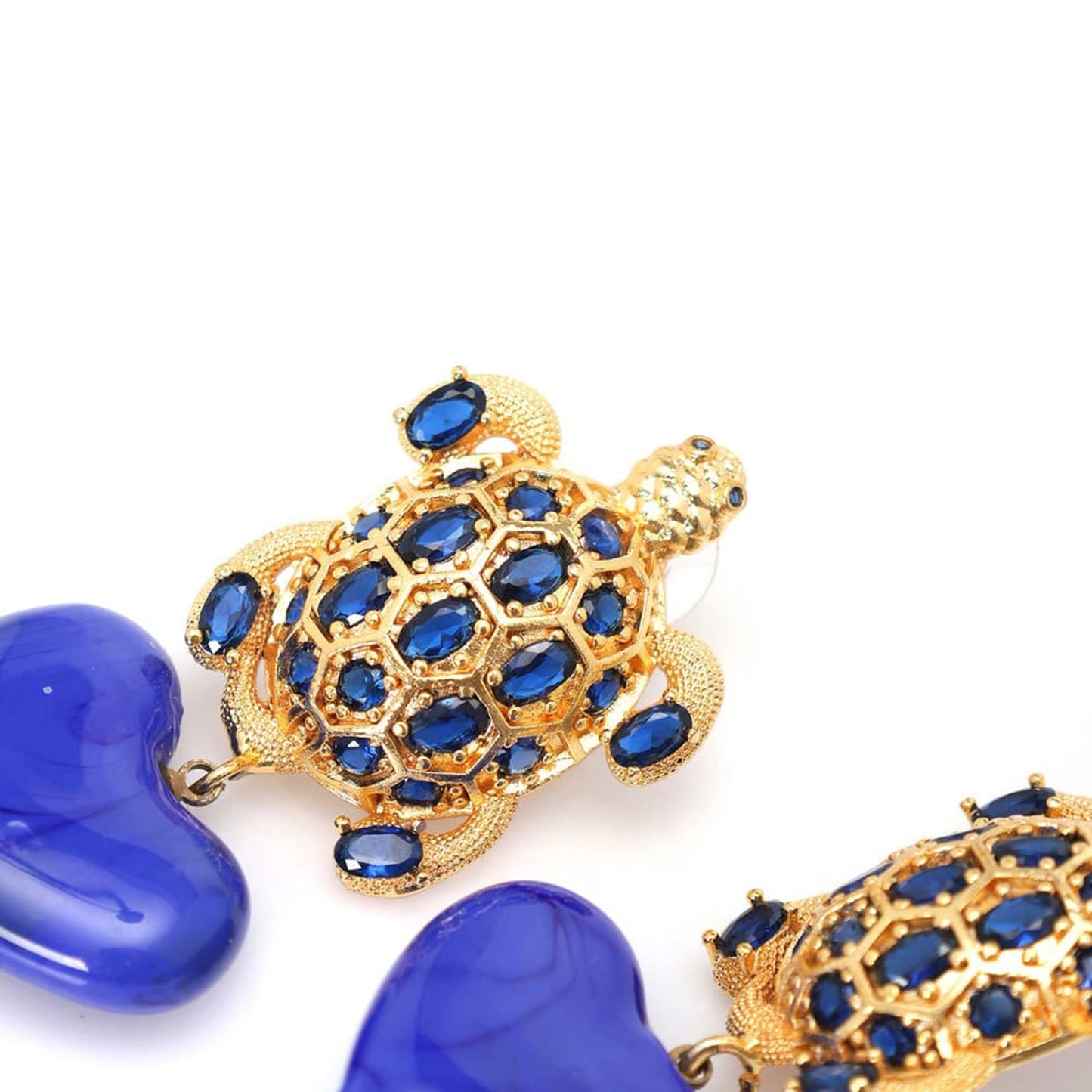 CARETTA WITH HEART EARRINGS